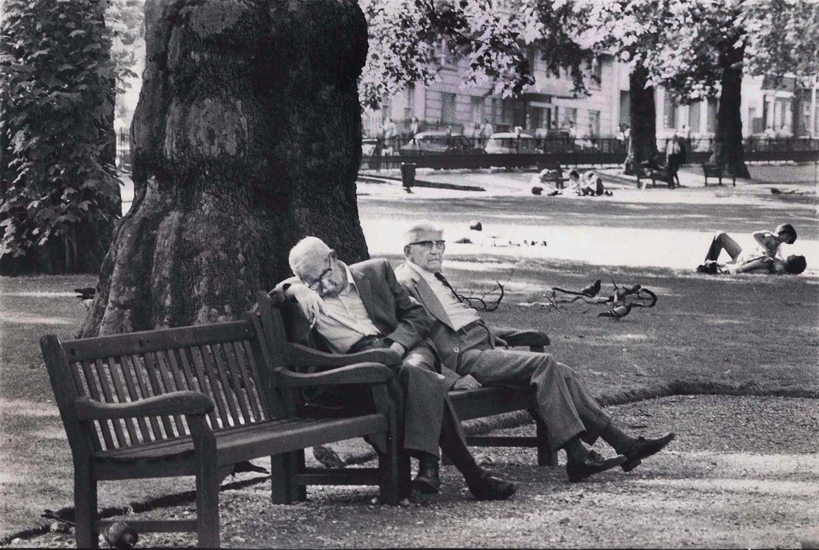 Jan tratnik photography street men on bench
